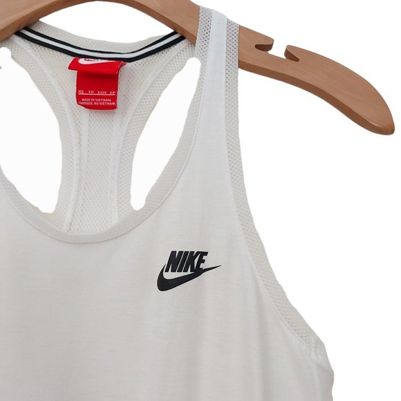 Nike Tank Top Womens XS White Racerback Curvy Hem Lightweight Athletic Gym Yoga - Picture 5 of 9